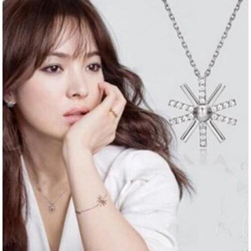 Korean models with inlaid sun snowflake snowflakes star necklace fashion jewelry necklace female