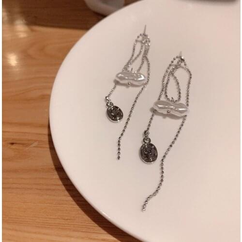Sell Like Hot Cakes Han Edition Baroque Pearls Long Tassel Earrings Asymmetric Fashion Creative The Geometric Stud Earrings