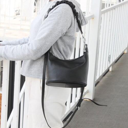 Casual Womens Bags Designer Shoulder Bags Genuine Leather Tote Female Crossbody Messenger Bag Luxury Bucket Handbags and Purses