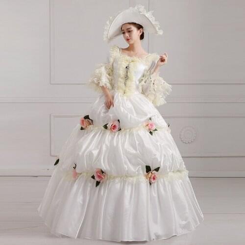 Victorian Gothic Ball Gown Wedding Dress Georgian Period With Classic Flowers Covered Graceful for Halloween Party