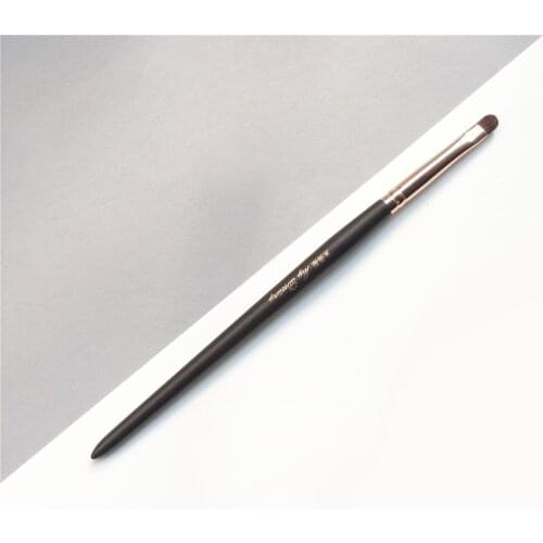 MyDestiny Pro Small Shader Brush 041 - Small Precision Eyeshadow Detailed Brush