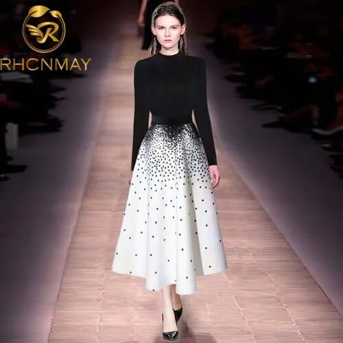 New 2021 Women Sweater Two Piece Sets Fashion Spring Autumn Long Sleeve Knitted Top + Dot Long Skirts Woman Elegant Clothes