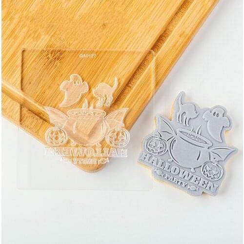 Cake Decoration Tool Acrylic Happy Halloween Castle Embossed Mold Cookie Press Stamp Embosser Cutter Fondant Sugar Craft