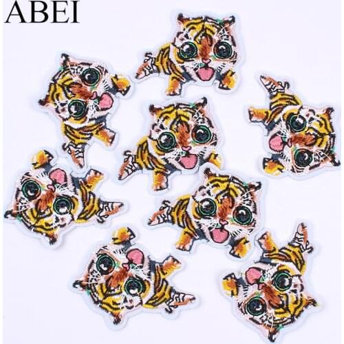 5pcs/lot Iron On Embroidered Tiger Patch Sew On Jeans Backpack Animal Stickers Cartoon Motif Badge Jeans Bags Coats Appliqued