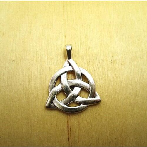 10pcs/lot Silver Tone Irish Knot Charm Pendants 35x27mm- charms antique silver tone