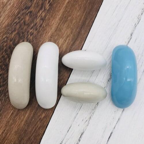 2019 Cute New Moon Design Knobs White and Grey Cupboard Pulls Drawer Knobs Kitchen Cabinet Handles Furniture Hardware 1PCS