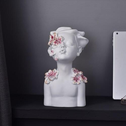 Nordic Light Luxury Creative Resin Boy Sculpture Ornaments Living Room Office Desktop Furnishings Crafts Children Birthday Gifts