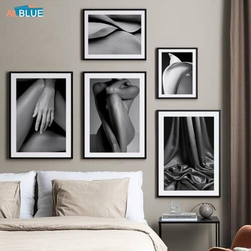 Nordic Poster Black And White Floral Girls Picture Wall Art Flower Sexy Women Body Canvas Print Home Decoration Painting Gallery