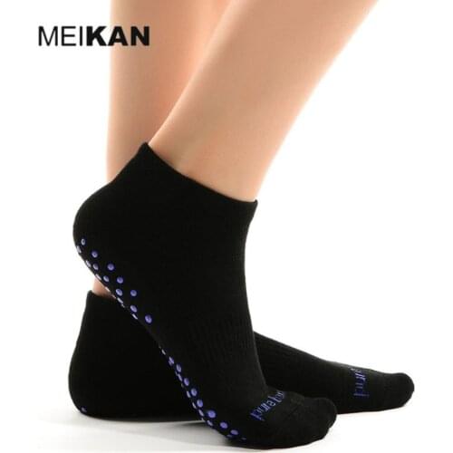 MEIKAN Brand 2 Pair Womens Professional Anti Skid Yoga Socks Gel Anti slip Comfortable low cut Sport Socks for exercise Pilates