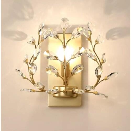 Nordic style crystal wall lamp wall lamp bedroom bedside wall lamp creative simple gold / silver crystal lamp for home lighting