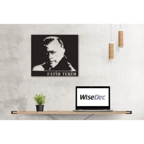 Conqueror Term Metal Table 458844596