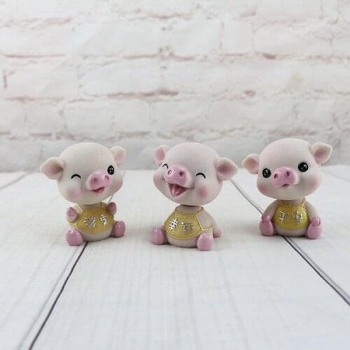 Cake Decoration Ornaments Creative Cute Head Shaking Piggy Car Decoration Ornaments Resin Crafts