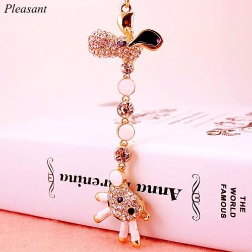 2021 Creative Luxury Gemstone Crystal Giraffe Keychain Female Bag Accessories Metal Pendant Keychain Wholesale