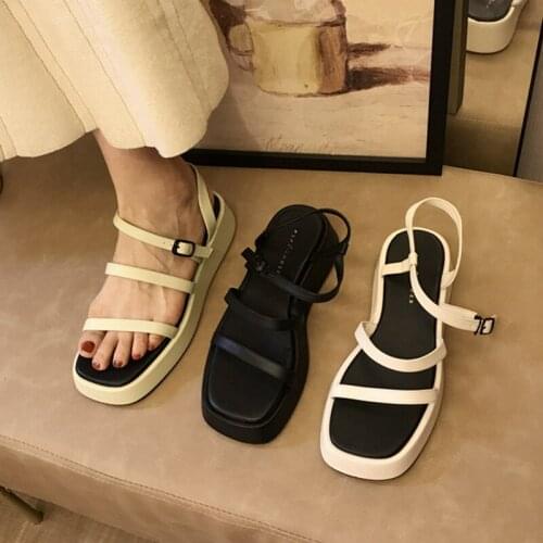 2021 New Fashion Woman Sandals Low Wedges Heel Round Toe Slides Ladies Narrow Band Summer Outdoor Beach Slip On Gladiator Shoes