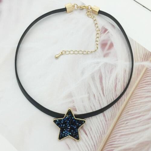 Tiny Star Shape Choker Necklace for Women Short PU Rope Chain Rhinestone Pendant Necklace Gift Ethnic Bohemian Necklace Mrs win