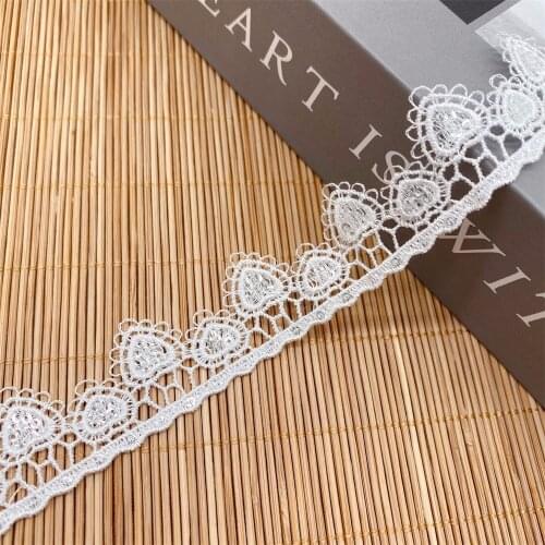 Heart-shaped Polyester Sequins Lace Trim Water-Soluble DIY Dress Skrit Lace Collar Sewing Accessory V2909