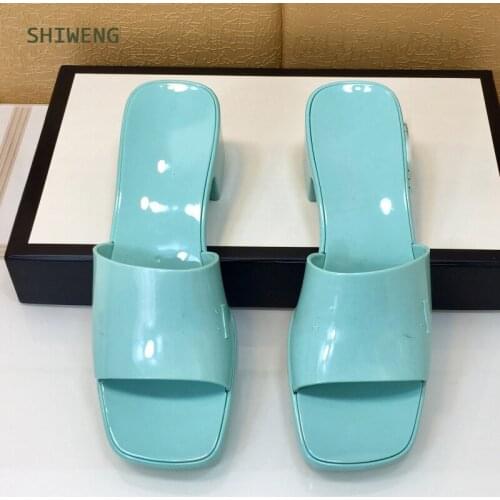 Shoes Slippers Casual Slipers Women Square Heel Heeled Mules Shallow Slides Luxury 2021 Block High Fashion Outside Shoes Summer