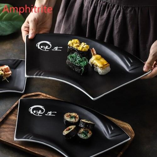 Black Ceramics Fan Shaped Matte Sushi Plate Table Utensils From The Household Snack Plate Hotel Restaurant Utensils Salver