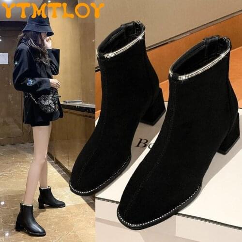 Winter Womens Short Boots 2021 New Short Tube Martin Boots British Style Wild Fashion Mid-heel Zipper Plus Velvet Fashion Boots
