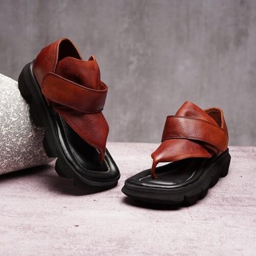 Summer sandals female 2019 new hot fashion hand-to-neck casual shoes thick-soled sports leather comfortable soft beach shoes