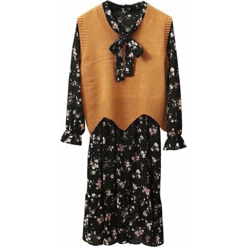 Knit Vest Autumn Fashion Simple Women Sweater O Neck Sleeveless Short Pullover Sweater Vest Wavy Edge Warm Tank Tops