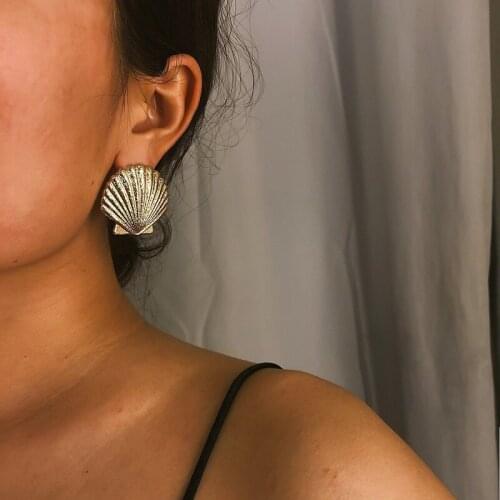 Shell Earring Women Cute Drop Earrings Yellow Gold Color Ear Stud Earrings Classic Women Jewelry Kolczyki Pendientes