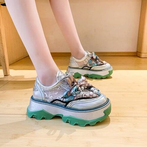 Summer Women Chunky Platform Sneakers Luxury Designers Fashion Bow Lace Vulcanized Shoes Round Toe Casual Shoes Woman Sneaker