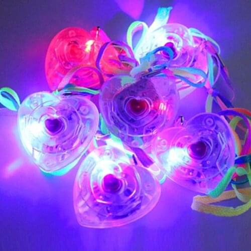 6PC/LOT LED Light Up Flashing Blinking Love Heart Necklace Pendants Jewelry Gift Glow Party Birthday Gift Toy Prize
