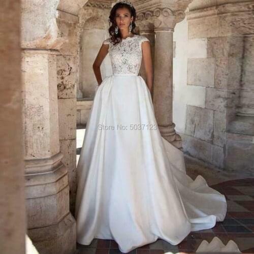 Satin Wedding Dresses A Line Vestido De Noiva Lace Appliques Sleeveless Backless Bridal Wedding Gowns Robe De Mariée Plus Size
