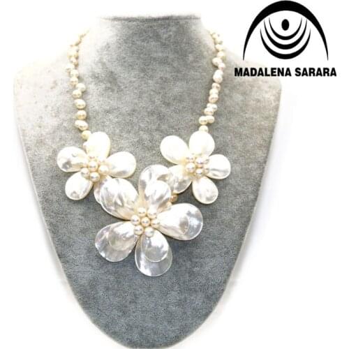 MADALENA SARARA Hot Sale Elegant Princess Style 7mm Baroque Freshwater Pearl Five Shell Flower Necklace 18" Personality