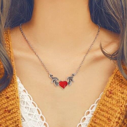 Gothic Demon Wing Heart-shaped Pendant Necklace Female Punk Clavicle Chain Accessories Fashion Party Jewelry Gifts