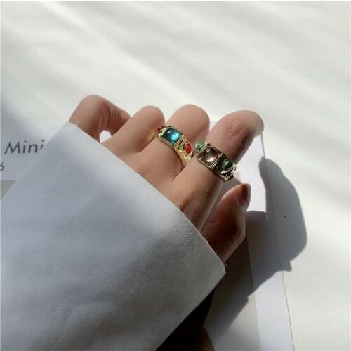 Luxury Individuality Geometric Rhinestone Metal Finger Retro Ring For Women Fashionable Elegant Ring Colorful Trend Jewelry Gift