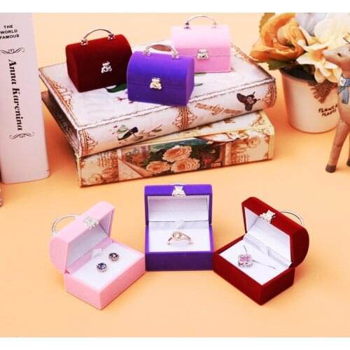 HOSENG Bear Portable Buckle Jewelry Ring Box Pink Flannel Women Earring Luxury Storage Case HS_388
