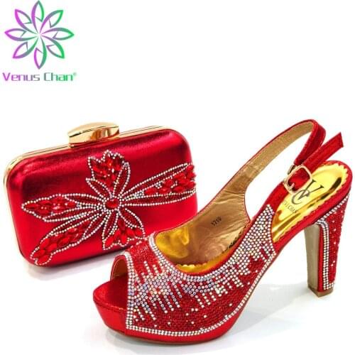 Pretty Women 2021 New Arrivals Nigerian Women Shoes and Bag to Match in Red Color Pointed Toe Pumps with Appliques for Wedding
