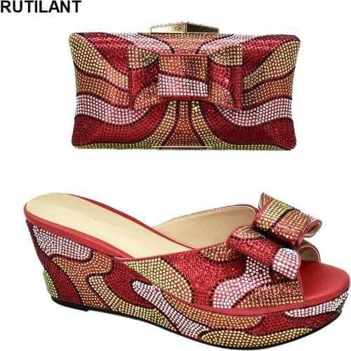 Latest Design Italian Women Wedding Pumps with Purse African Ladies Shoes and Bags Sales In Women Matching Shoes and Bag Set