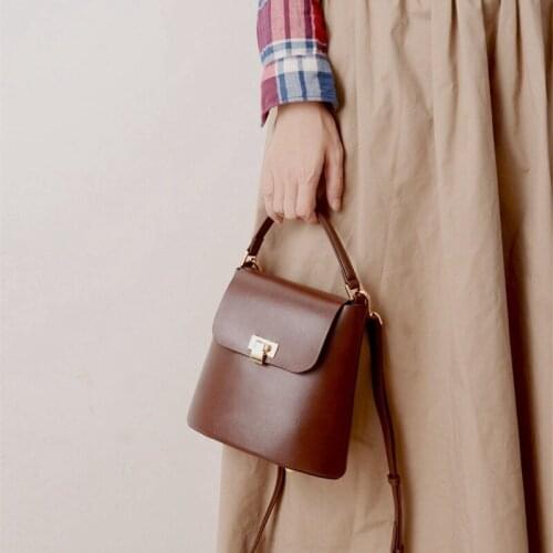 Leather Handbag New Korea Dongdaemun Ins with Retro Oil Wax Cowhide Bucket Bag Fashion Handbag