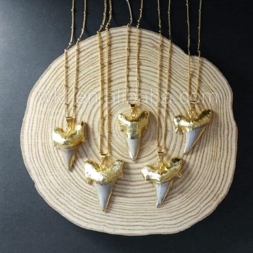 WT-N757 Wholesale 10pcs charm shark tooth nekclace jewelry necklace raw shark tooth necklace with 24k gold trim
