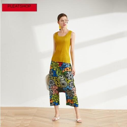 2020 New Style Two Piece Suit Female Summer Round Neck Slim Vest + Printed Culottes Casual Suit Female Two Piece Set Dresy Damsk