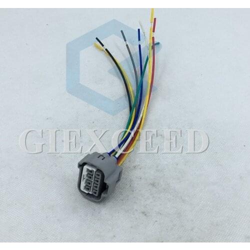 8 Pin Auto Headlights Lamp Holder Plug Socket For Trucks Auman ETX