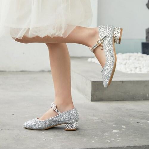 YQBTDL 2021 Spring Gril Sequined Cloth Pumps Crystal Pearl Buckle Shoes with Fashion Princess Party Dancing Model Show Shoes New