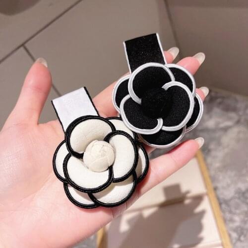 2021 New Retro Girl Hairpins Black White Camellia Flower BB Hair Clips for Women Ladies Fashion Hair Accessories