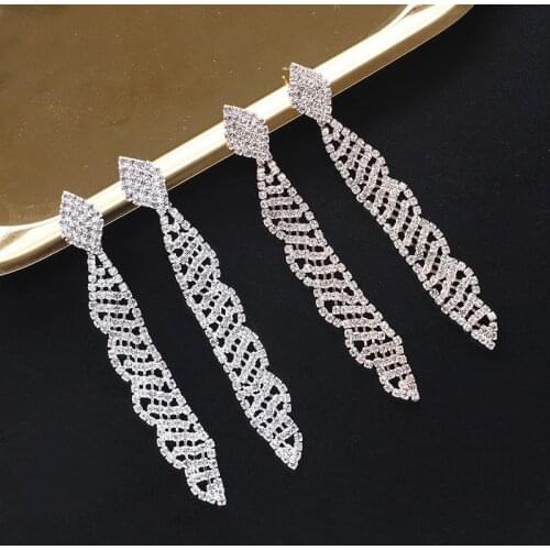 Fashion Rhinestone Chain Tassel Pendant Earrings for Women Brilliant Crystal Drop Earrings Long Wedding Party Jewelry Gift E697