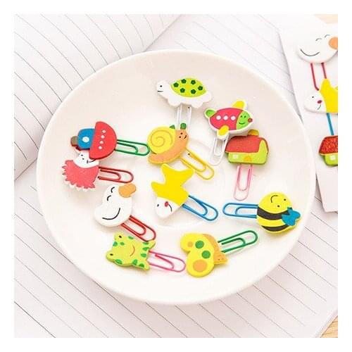 12PCS Cartoon Student Wooden Clips Painted Lovely Animal Paperclip Bookmarks Clips Learning Office Supplies a Set of 12 Colors