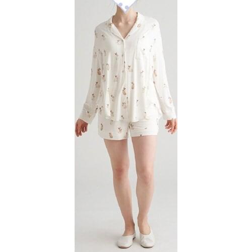 New ladies pajamas suits, long-sleeved shorts printed home wear, comfortable modal fabrics, soft pajamas suits. Loose version