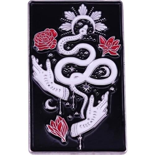 Esoteric Snake Tarot Card Brooch Gothic Witch Hand Moon Flower Badge Fortune Telling Palmistry Divination Pin Aesthetic Addition