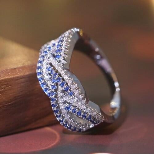 CAOSHI Gorgeous Blue White Tiny Cubic Zirconia Lines Twist Ring for Women Trendy Style Exquisite Finger Accessories Wholesale