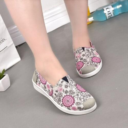 Spring and Summer Old Beijing Cloth Shoes Wedge Heel 3 Cm Printed Ethnic Style Single Shoes Womens Breathable Pedal