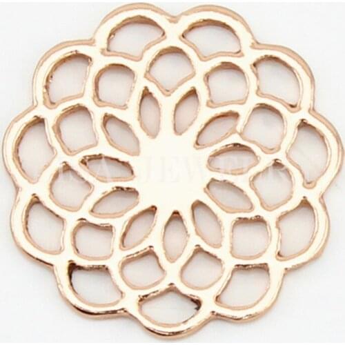 Elizabe Ying Gold Pendants