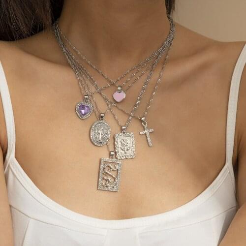 2021 Retro Geometry Cross Flower Heart Pendant Necklace Womens Short Clavicle Chain Dragon Pendant Necklace