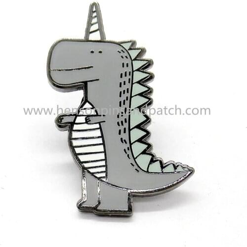 China Supplier silver metal hard enamel animal dinosaur pin badge with paper card packaging